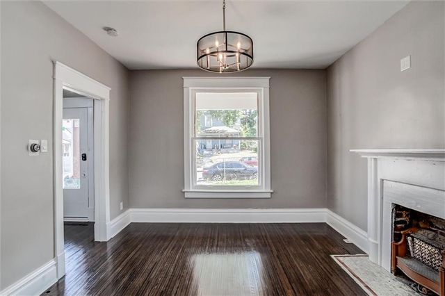 3300 Holmes Street, Kansas City, MO 64109