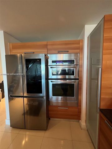 2950 NE 188th St 543, Aventura, FL 33180