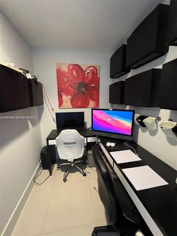 2950 NE 188th St 543, Aventura, FL 33180