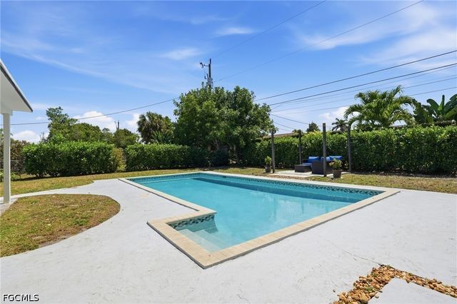 442 El Dorado PKWY E, Cape Coral, FL 33904