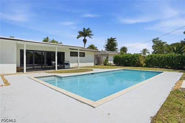 442 El Dorado PKWY E, Cape Coral, FL 33904