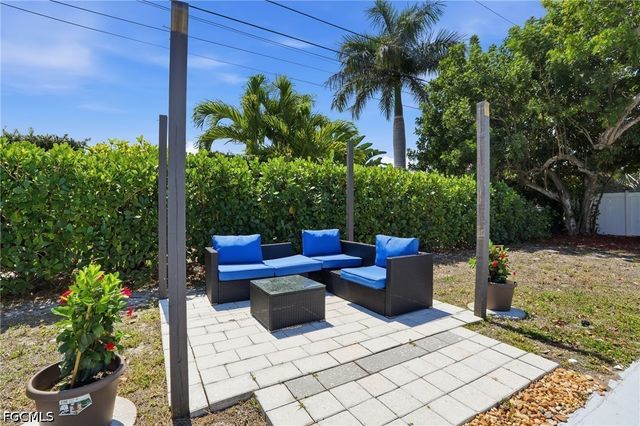 442 El Dorado PKWY E, Cape Coral, FL 33904