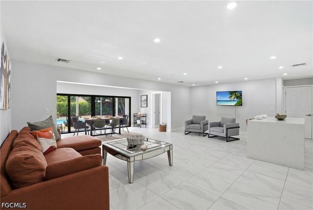 442 El Dorado PKWY E, Cape Coral, FL 33904