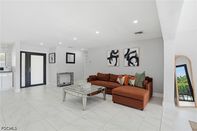 442 El Dorado PKWY E, Cape Coral, FL 33904