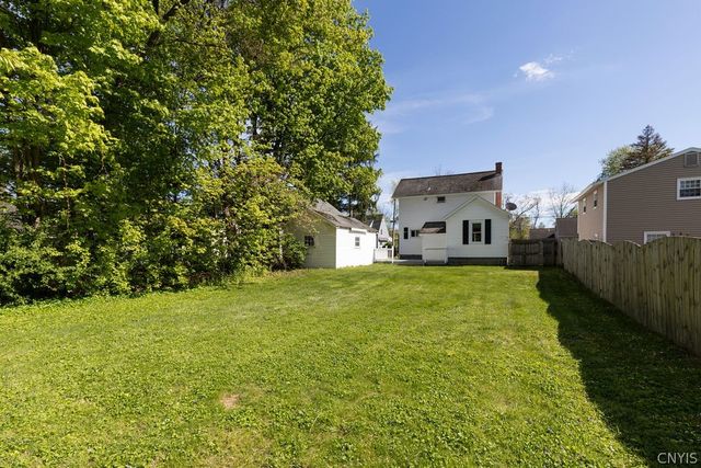 106 Lynhurst Avenue, Clay, NY 13212