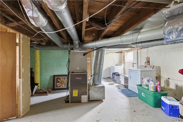 106 Lynhurst Avenue, Clay, NY 13212