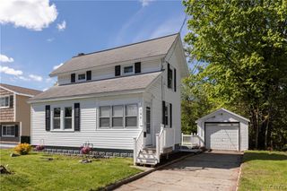 106 Lynhurst Avenue, Clay, NY 13212