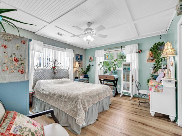 141 NW Rainbow Drive, Fort Walton Beach, FL 32548