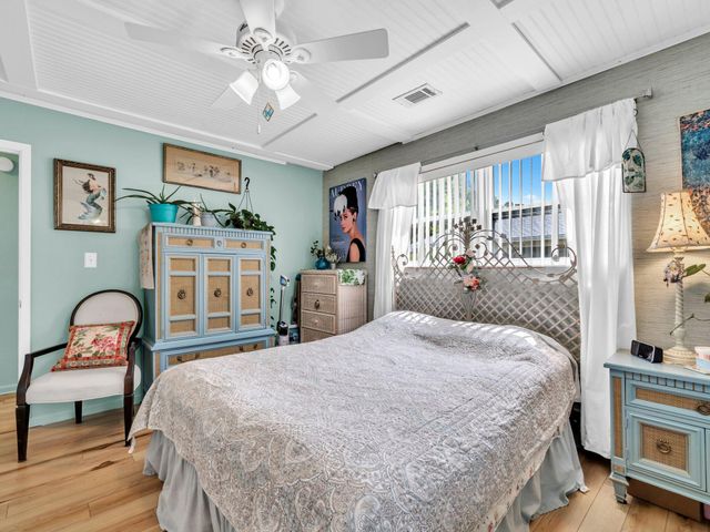 141 NW Rainbow Drive, Fort Walton Beach, FL 32548
