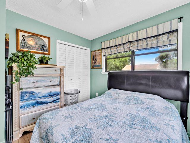 141 NW Rainbow Drive, Fort Walton Beach, FL 32548