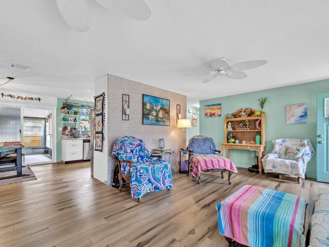 141 NW Rainbow Drive, Fort Walton Beach, FL 32548