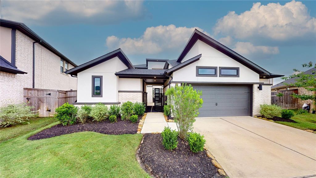 31727 Splitting Willow Way, Fulshear, TX 77441