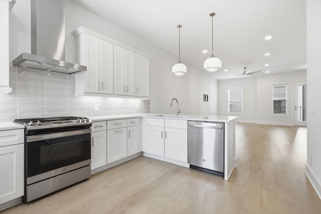 1011 44th Ave N Unit 5, Nashville, TN 37209