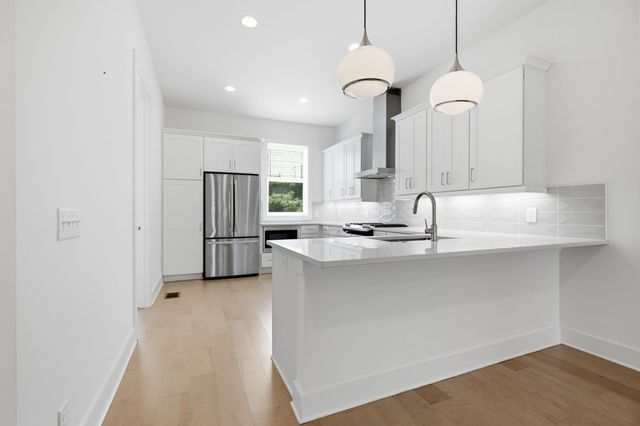 1011 44th Ave N Unit 5, Nashville, TN 37209