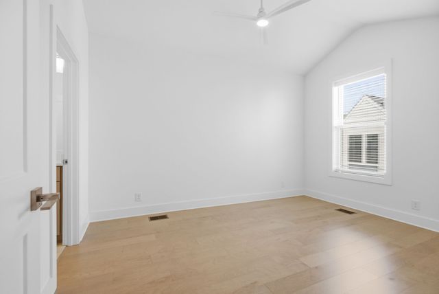 1011 44th Ave N Unit 5, Nashville, TN 37209