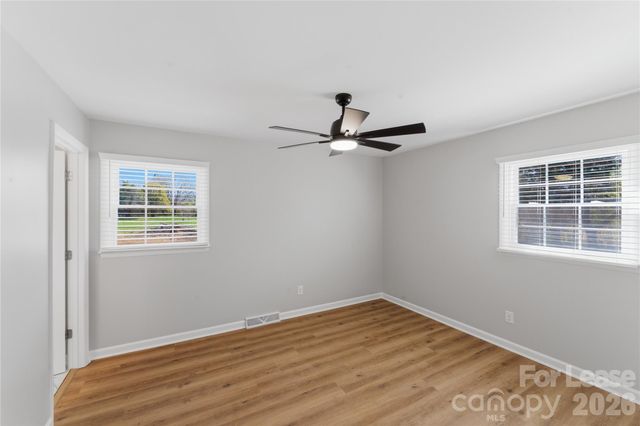 527 Wilson Farm Road, Gastonia, NC 28056