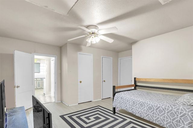 270 E Lamar Street, Palmer, TX 75152