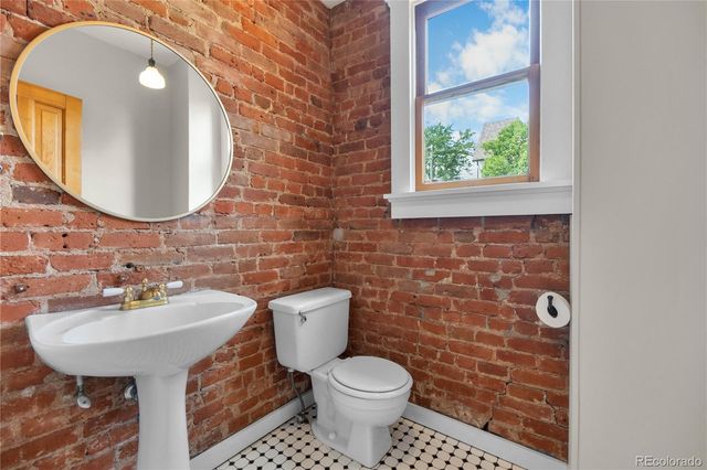 151 W 2nd Avenue, Denver, CO 80223