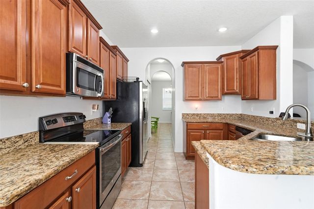 6829 SUNDROP STREET, Harmony, FL 34773