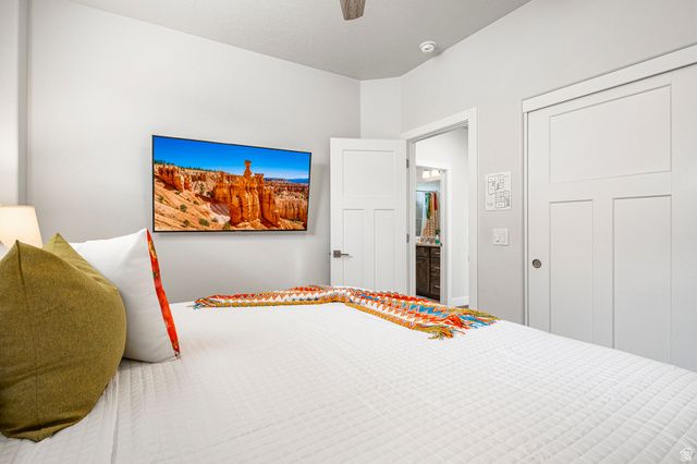 379 N PUERTA DR, Washington, UT 84780