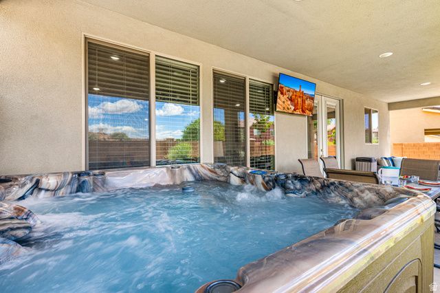 379 N PUERTA DR, Washington, UT 84780