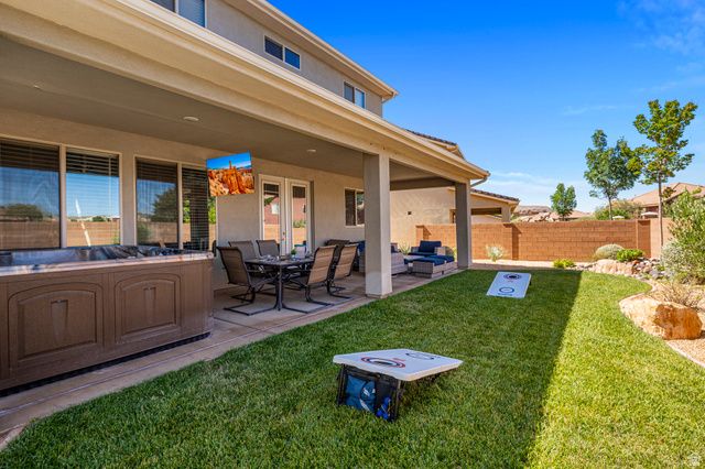 379 N PUERTA DR, Washington, UT 84780