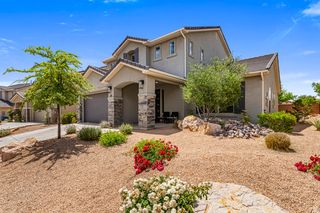 379 N PUERTA DR, Washington, UT 84780