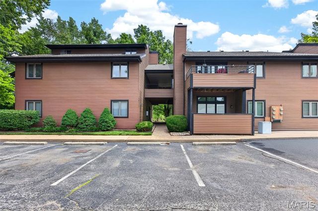 13811 Amiot Drive A, St Louis, MO 63146