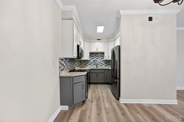 13811 Amiot Drive A, St Louis, MO 63146
