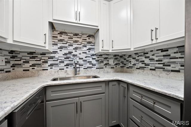 13811 Amiot Drive A, St Louis, MO 63146