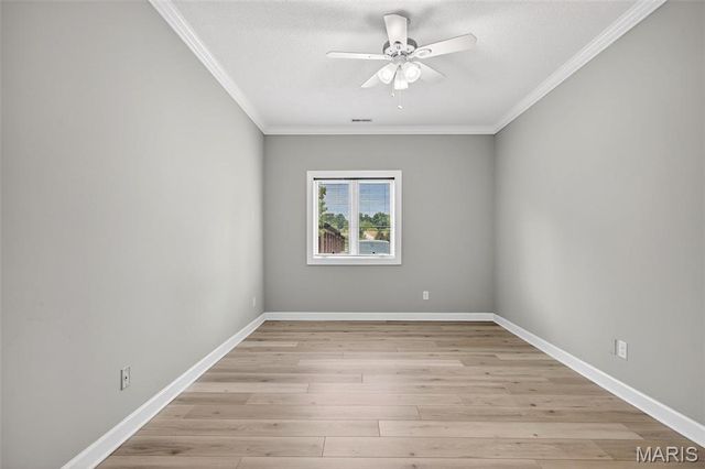 13811 Amiot Drive A, St Louis, MO 63146