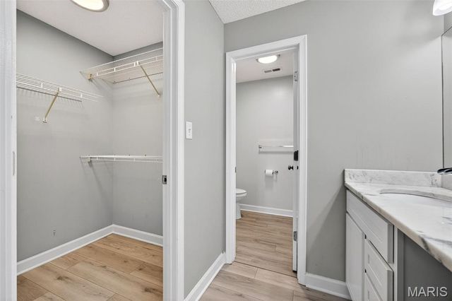 13811 Amiot Drive A, St Louis, MO 63146