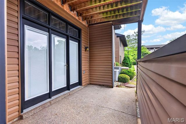 13811 Amiot Drive A, St Louis, MO 63146