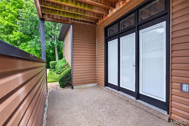 13811 Amiot Drive A, St Louis, MO 63146
