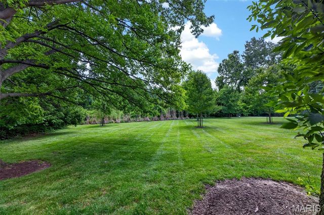 13811 Amiot Drive A, St Louis, MO 63146