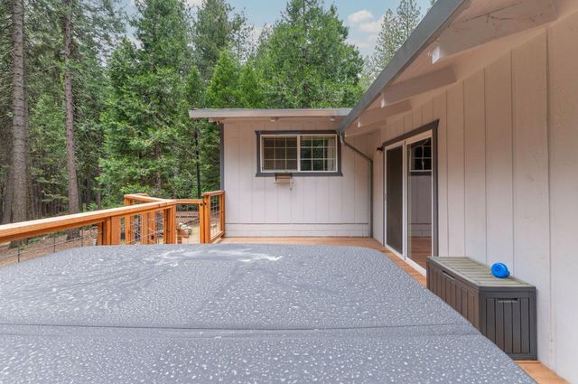 26742 High Trees Dr, Pioneer, CA 95666