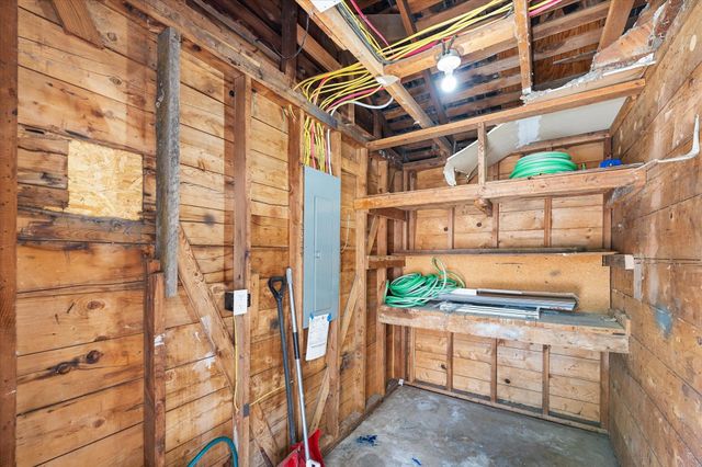 6212 N Assembly St, Spokane, WA 99205