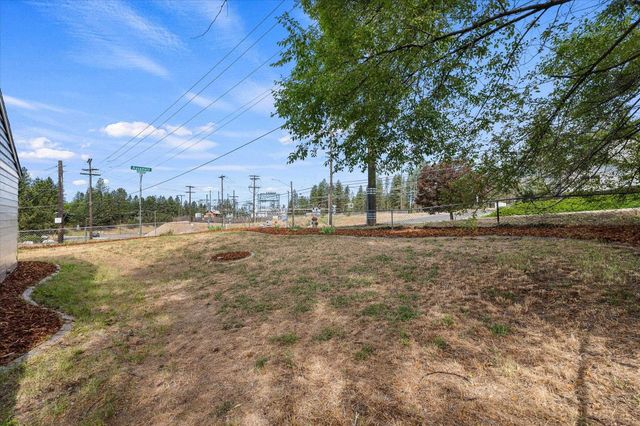 6212 N Assembly St, Spokane, WA 99205
