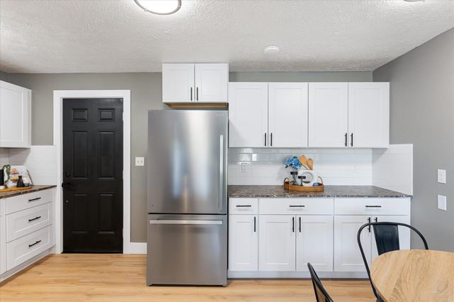 6212 N Assembly St, Spokane, WA 99205