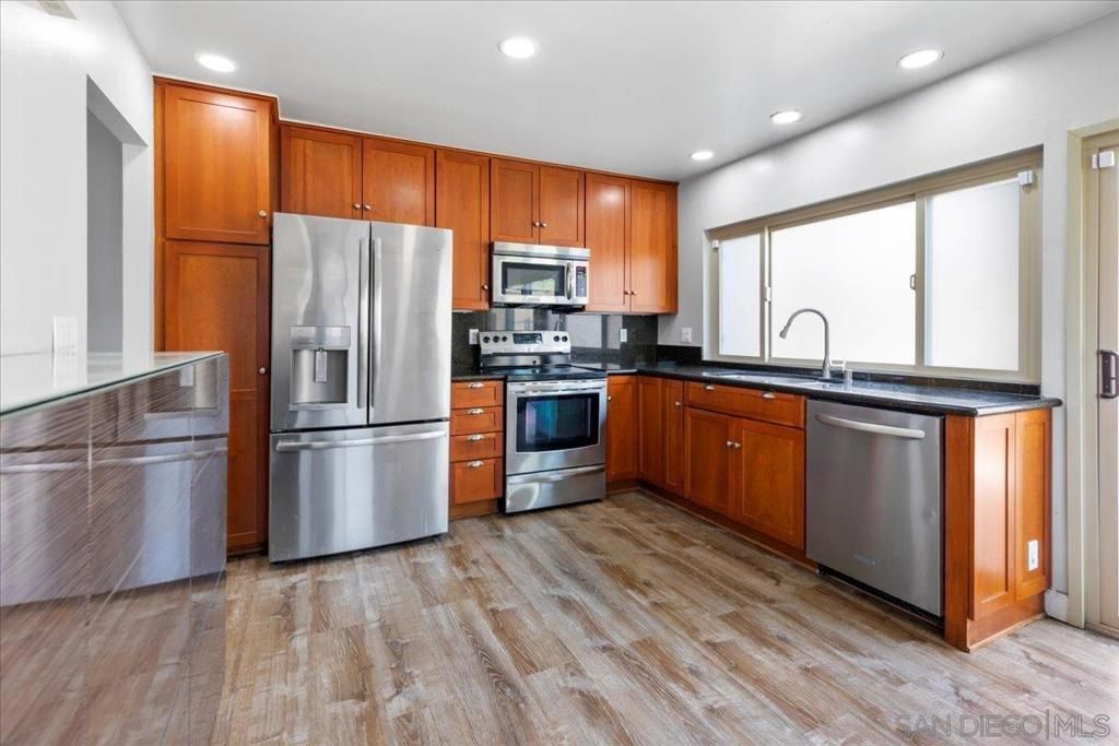 Image 13 of property listing at 13423 Floral Ave, Poway, CA 92064