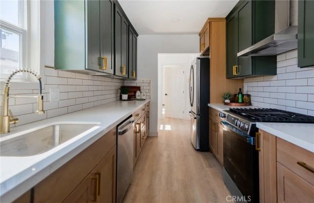 945 N Summer, Anaheim, CA 92805