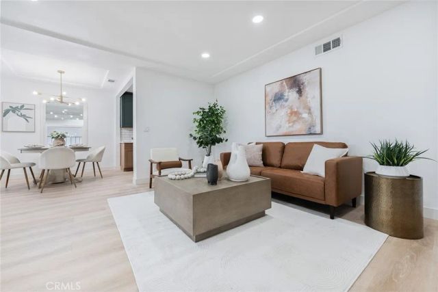 945 N Summer, Anaheim, CA 92805