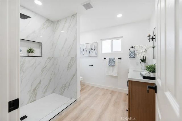 945 N Summer, Anaheim, CA 92805