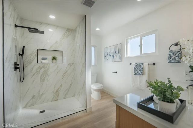 945 N Summer, Anaheim, CA 92805