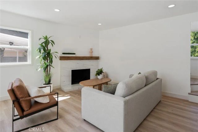 945 N Summer, Anaheim, CA 92805