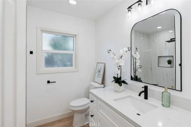 945 N Summer, Anaheim, CA 92805