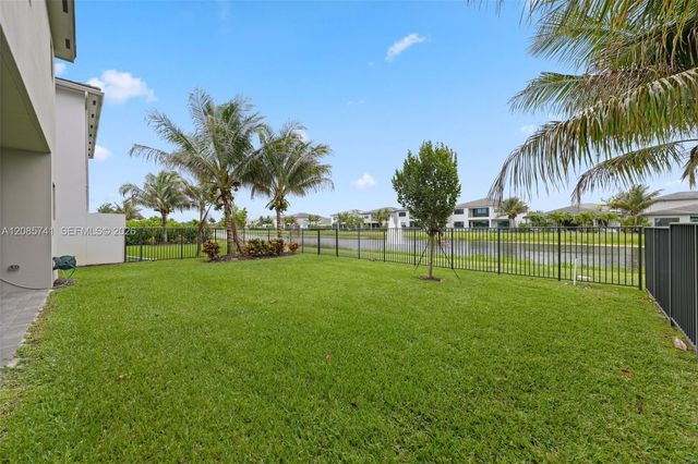 17041 Teton River Road, Boca Raton, FL 33496