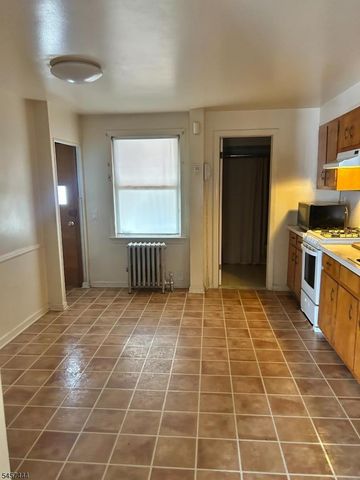 63 Garrison St, Newark City, NJ 07105