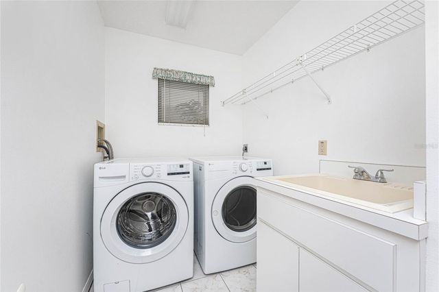 21 BUNKER LANE, Rotonda West, FL 33947