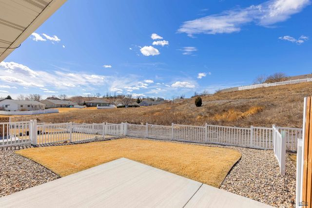 2621 HENNESSY DRIVE, Rapid City, SD 57701